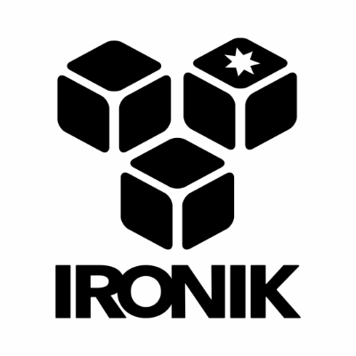 Emblème IRONIK aux trois cubes